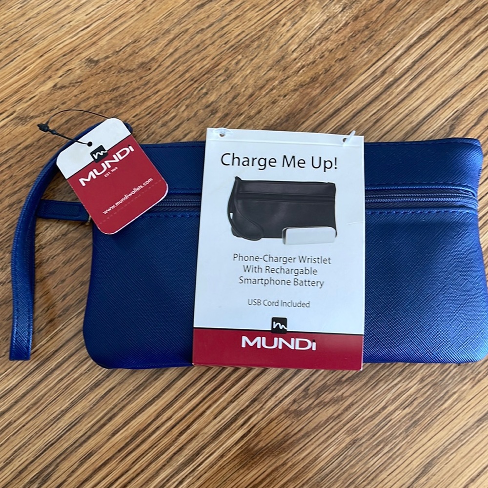 BRAND NEW Mundi wristlet with rechargeable phone battery inside